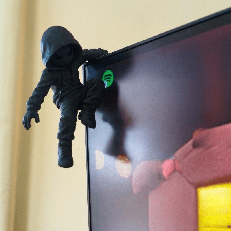 Climb Hoodie Alien Mini Statue - đánh giá và giá Retro Gaming Desk